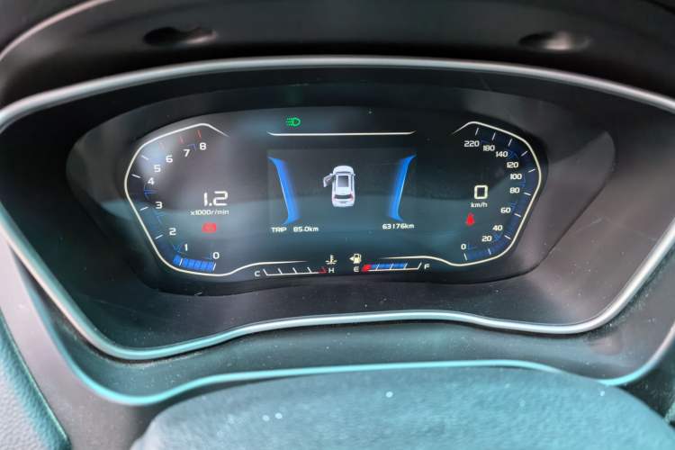 Used Geely Auto Vision X6 2016 1.8L Manual Luxury Model