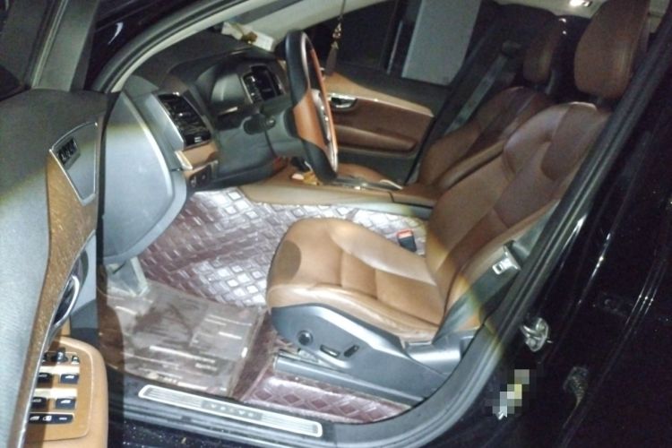 Used Volvo XC90 2020 T6 Zhiyi Luxury 7-Seater Driver Seat