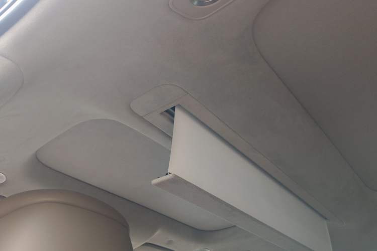 Used Hima AITO M9 2025 Pure Electric Ultra Version 100 kWh 6-Seater Model Headliner