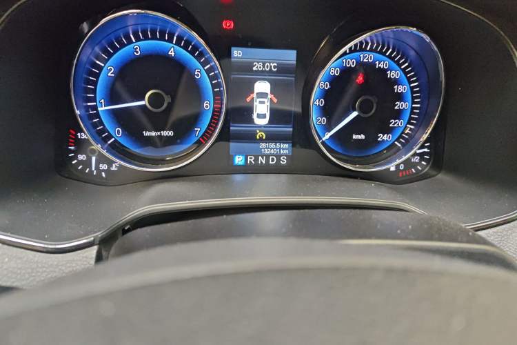 Used Hongqi H7 2015 2.0T Technology Model
