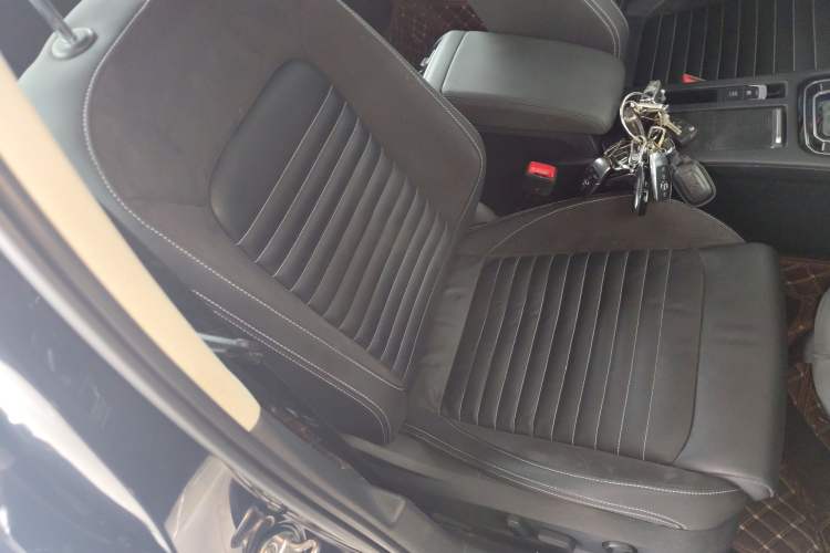 Used Volkswagen Magotan 2020 330TSI DSG Leading Model
