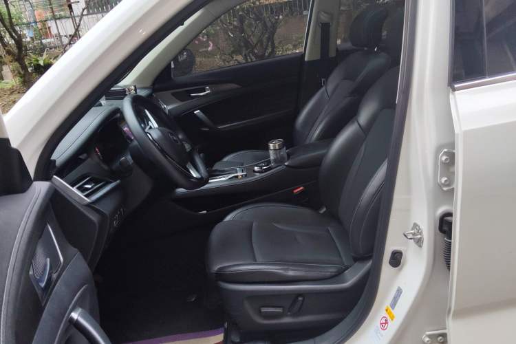 Used CHANGAN CS35PLUS 2019 1.4T DCT Smart Connect Blue Whale Edition
