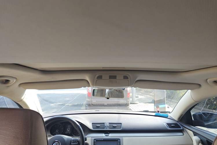 Used Volkswagen Magotan 2013 1.8TSI Premier Model Headliner