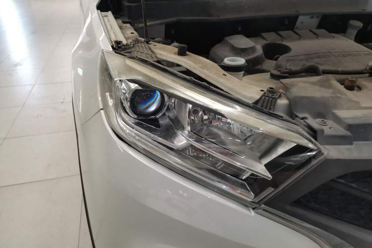 Used Land X2 2017 1.6L Automatic Sharp Edition Right Front Headlight