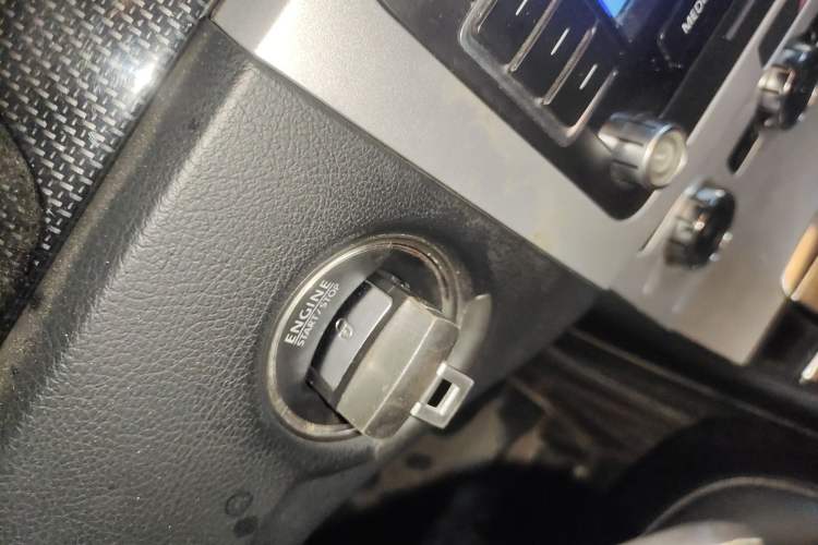 Used Volkswagen Magotan 2012 1.8TSI Luxury Model Vehicle Key