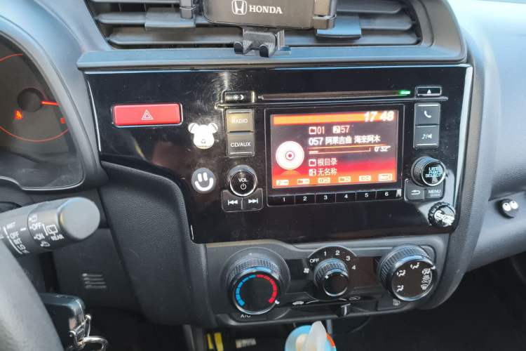 Used Honda Fit 2014 1.5L LX CVT Comfort Model Audio And AC Panel