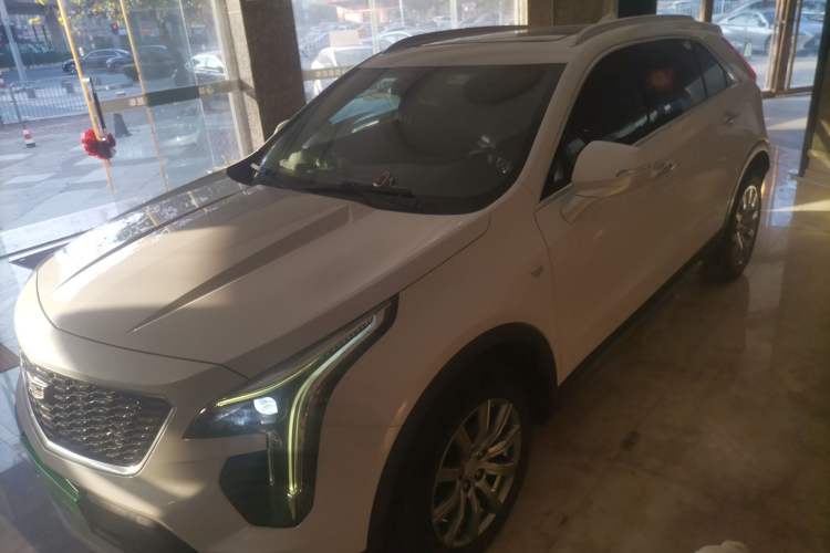 Used Cadillac XT4 2018 28T Two-Wheel Drive Leading Sport Model