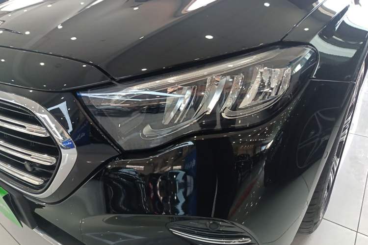 Used Mercedes-Benz E-Class New Energy 2024 E 350 e L Plug-in Hybrid Sedan
