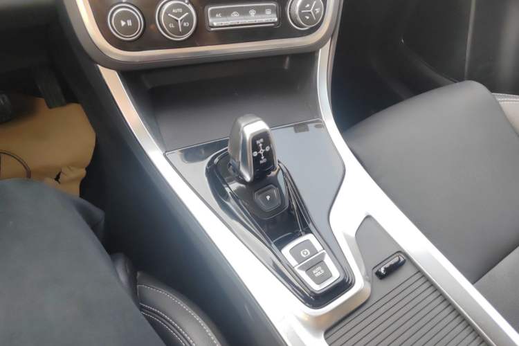 Used Lynk & Co 01 2018 2.0T Two-Wheel-Drive + Version