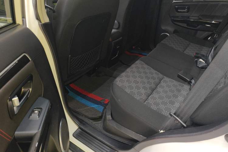 Used Haval H5 Classic 2015 2.0T Manual Two-Wheel Drive Advanced Version