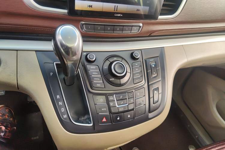 Used Buick GL8 2014 2.4L LT Luxury Business Executive Edition Gear Lever