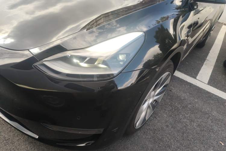 Used Tesla Model Y 2021 Long-Range All-Wheel-Drive Version 3D7