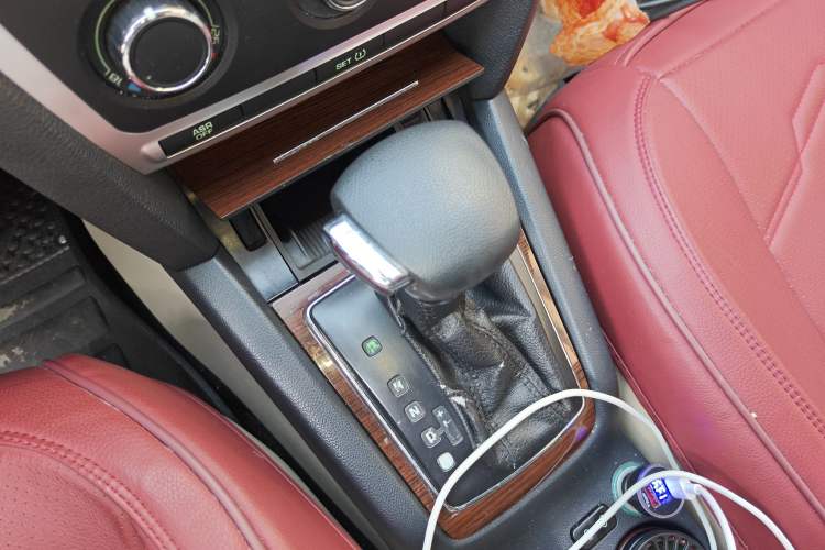 Used Skoda Octavia 2012 1.6L Automatic Yijun Edition