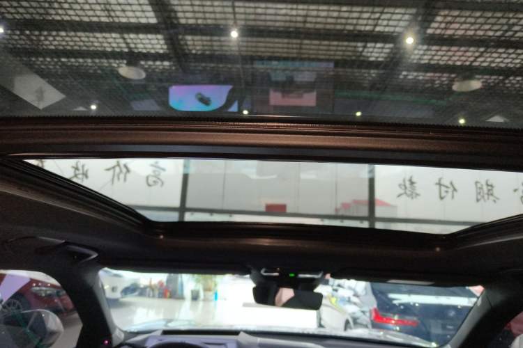 Used Lynk & Co 08 EM-P 2025 245km Ultra-Long Range Halo