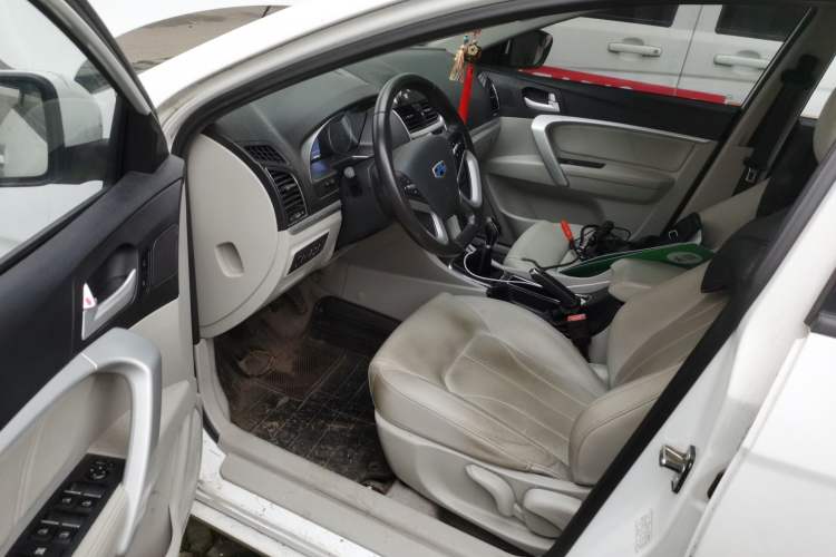 Used Geely Auto Emgrand 2016 Sedan 1.5L Manual Luxury Model Driver Seat