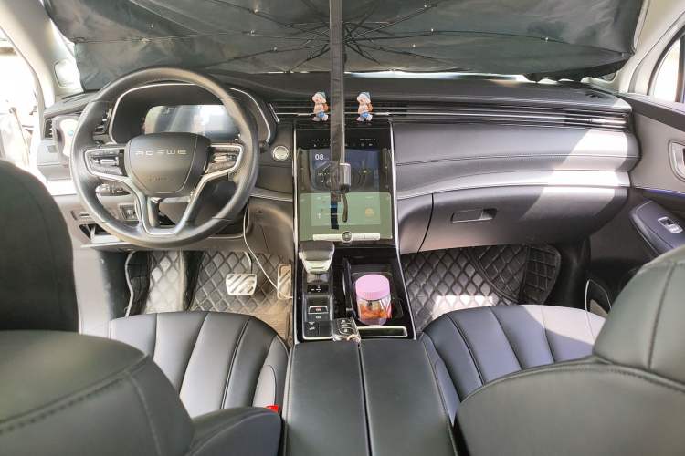 Used Roewe RX5 MAX 2019 300TGI Automatic Intelligent Driving Health Cabin Edition Center Console