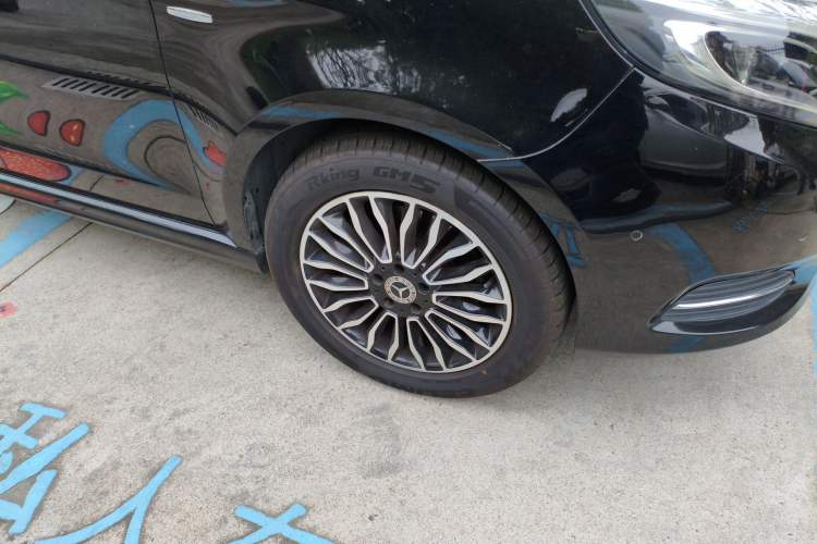 Used Mercedes-Benz V-Class 2018 V 260 L Prestige Extended Version China V Right Front Wheel Hub