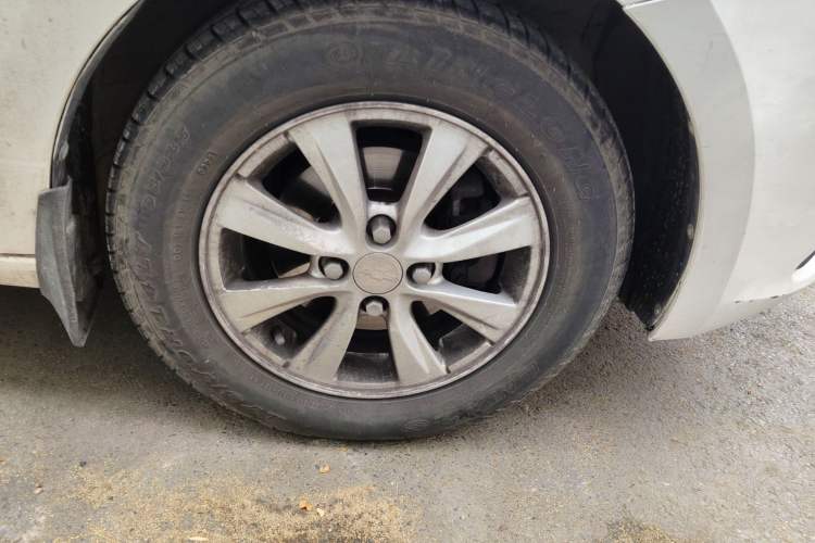 Used Chevrolet Sail 2016 Sail 3 1.3L Manual Comfort Sunroof Edition Right Front Wheel Hub