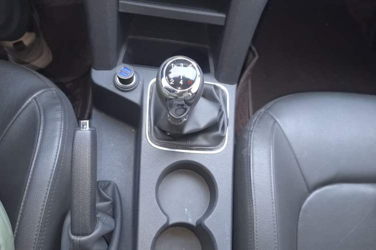 Used JMC Baodian 2020 2.5T Diesel Two-Wheel Drive Comfort Edition Standard Wheelbase JX4D25A6L