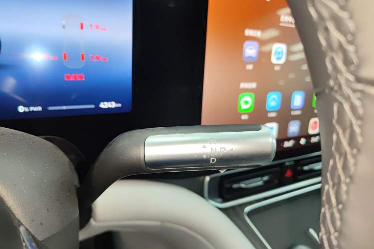 Used Hima AITO M9 2025 Extended-Range Max Version 52 kWh 6-Seater Edition
