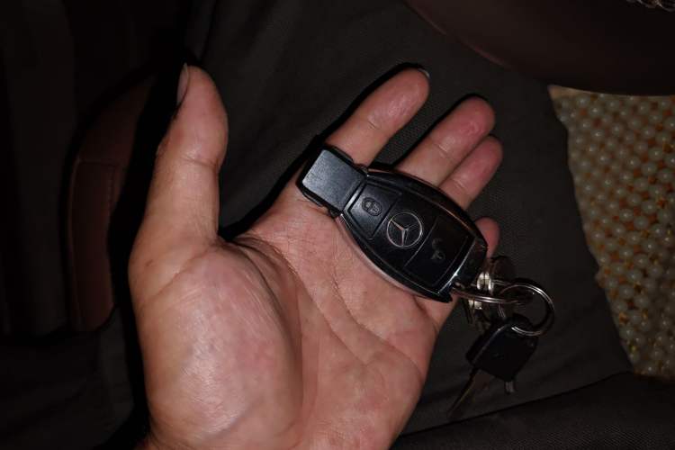 Used Mercedes-Benz R-Class 2014 R 320 4MATIC Luxury Model Vehicle Key