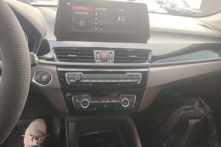 Used BMW X1 2022 sDrive25Li Leading Model Audio And AC Panel