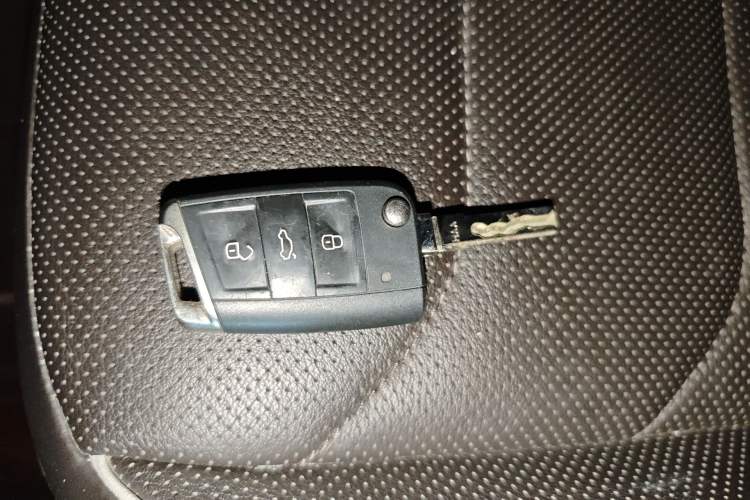 Used Volkswagen Tiguan L 2017 330TSI Automatic Two-Wheel Drive Flagship Edition Vehicle Key