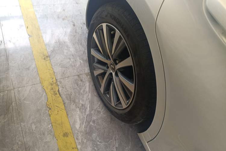 Used Lexus ES 2020 200 Excellence Edition
