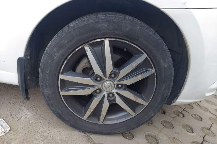 Used Changan Eado 2015 1.6L Manual Luxury Model China IV Standard
