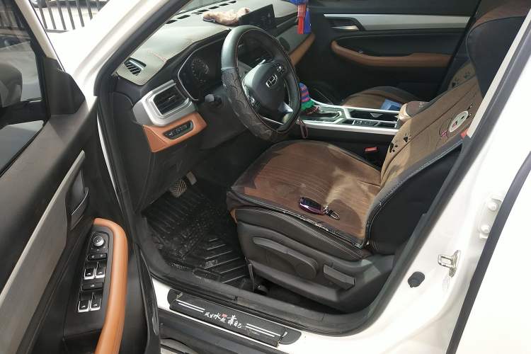 Used Geely Auto Vision X6 2020 1.4T CVT Luxury Edition
