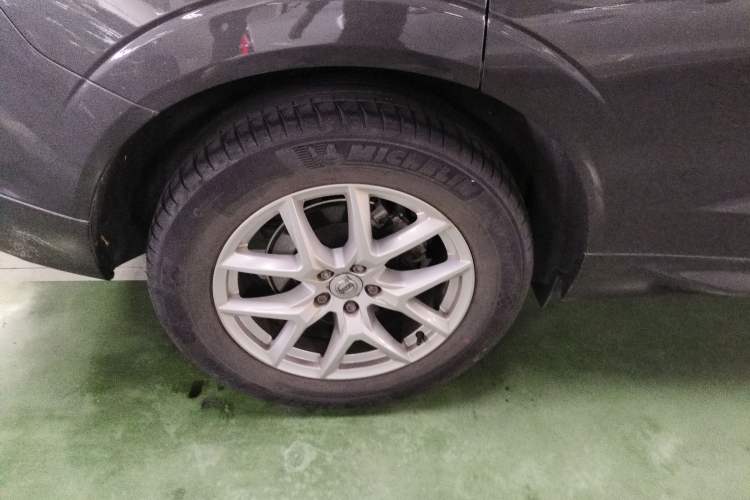 Used Volvo XC60 2019 T5 4x4 Smart Edition China V Standard
