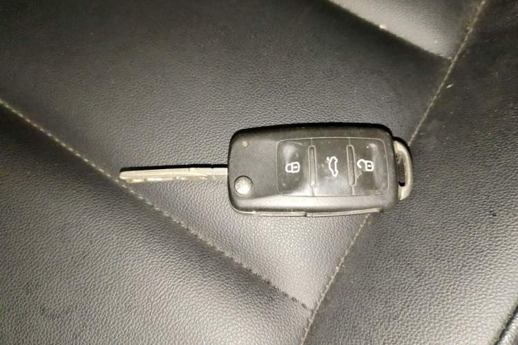 Used Volkswagen Sagitar 2014 Revised Version 1.6L Automatic Comfort Edition Interior 1