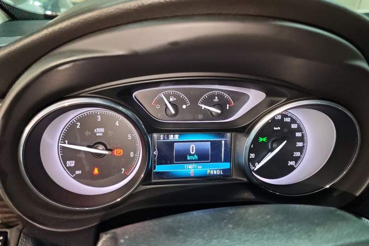 Used Buick Envision 2018 20T Two-Wheel-Drive Elite Model