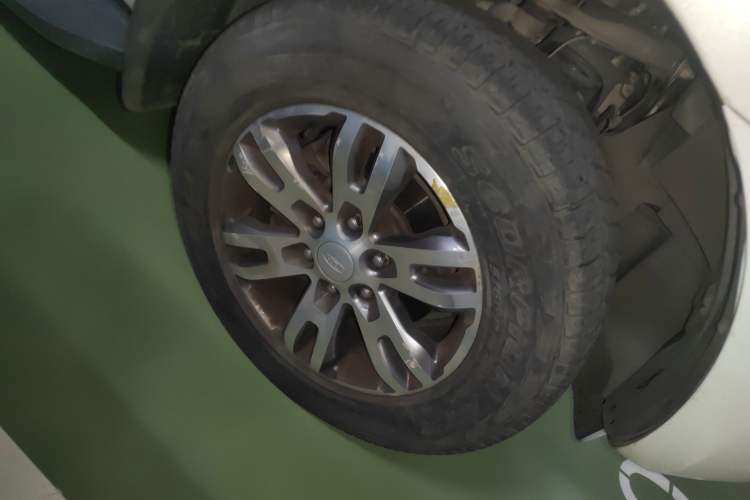 Used Ford Everest 2016 2.2T Diesel Manual 4x4 Luxury Edition
