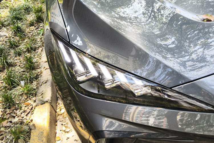 Used MG 4 EV 2022 520 km Flagship Edition
