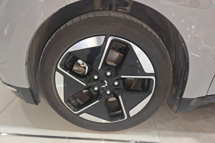 Used Wuling Xingguang 2024 Co-Creation Edition 510 Advanced Model

