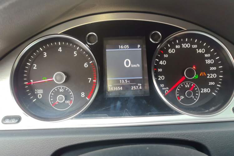 Used Volkswagen FAW-Volkswagen CC 2012 2.0 TSI Ultimate Edition Instrument Cluster