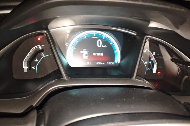 Used Honda Civic 2016 220TURBO CVT Luxury Edition
