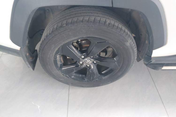Used Toyota RAV4 2020 Dual-Engine 2.5L E-CVT 4x4 Elite PLUS Edition Right Rear Wheel Hub
