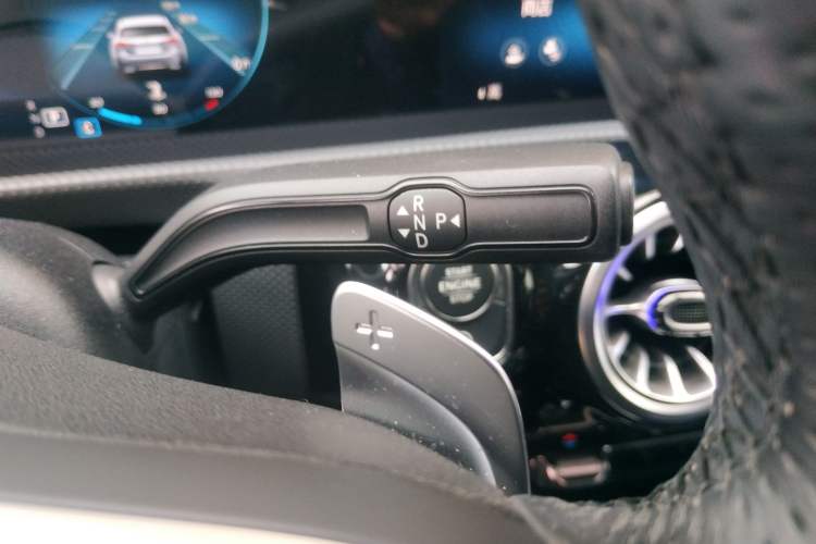 Used Mercedes-Benz A-Class 2022 Second Facelift A 200 L Sport Sedan Fashion Version
