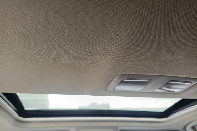 Used Mazda CX-5 2013 2.5L Automatic 4x4 Luxury Version Headliner