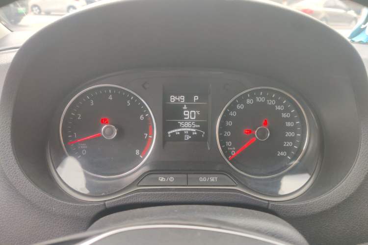 Used Volkswagen Polo 2016 1.6L Automatic Comfort Model