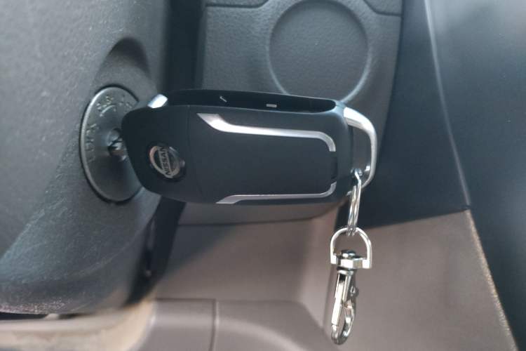 Used Nissan Sunny 2015 1.5XE Manual Comfort Edition
