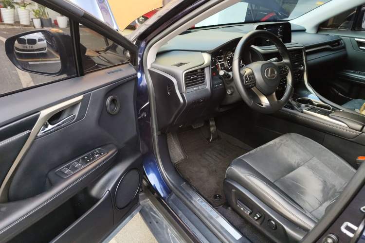 Used Lexus RX 2020 Revised Version 300 Two-Wheel Drive Elite Edition Driver Seat