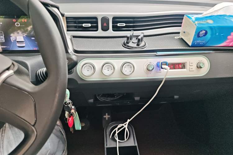 Used Wuling Hongguang MINIEV 2021 Macaron Fashion Model Lithium Iron Phosphate