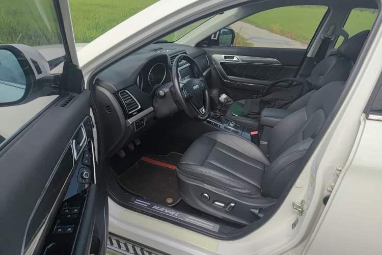 Used Haval H6 Coupe 2015 Blue Label 2.0T Manual Two-Wheel-Drive Elite Model Driver Seat