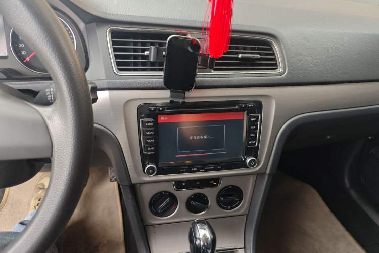 Used Volkswagen Lavida 2013 Restyled Classic 1.6L Automatic Comfort Edition
