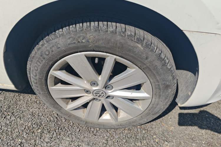 Used Volkswagen Jetta 2015 1.6L Manual Comfort Model