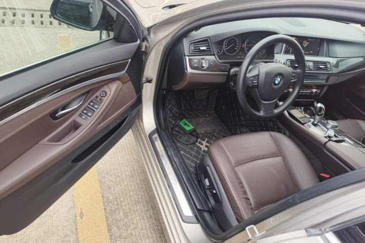 Used BMW 5 Series 2014 525Li Luxury Design Package