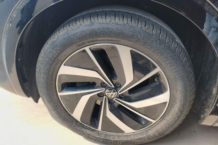 Used Volkswagen Viloran 2020 330TSI Luxury Edition Left Front Wheel Hub